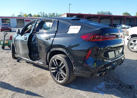 2021 BMW X6 M z USA, uszkodzony, nr VIN 5YMCY0C04M9G12375